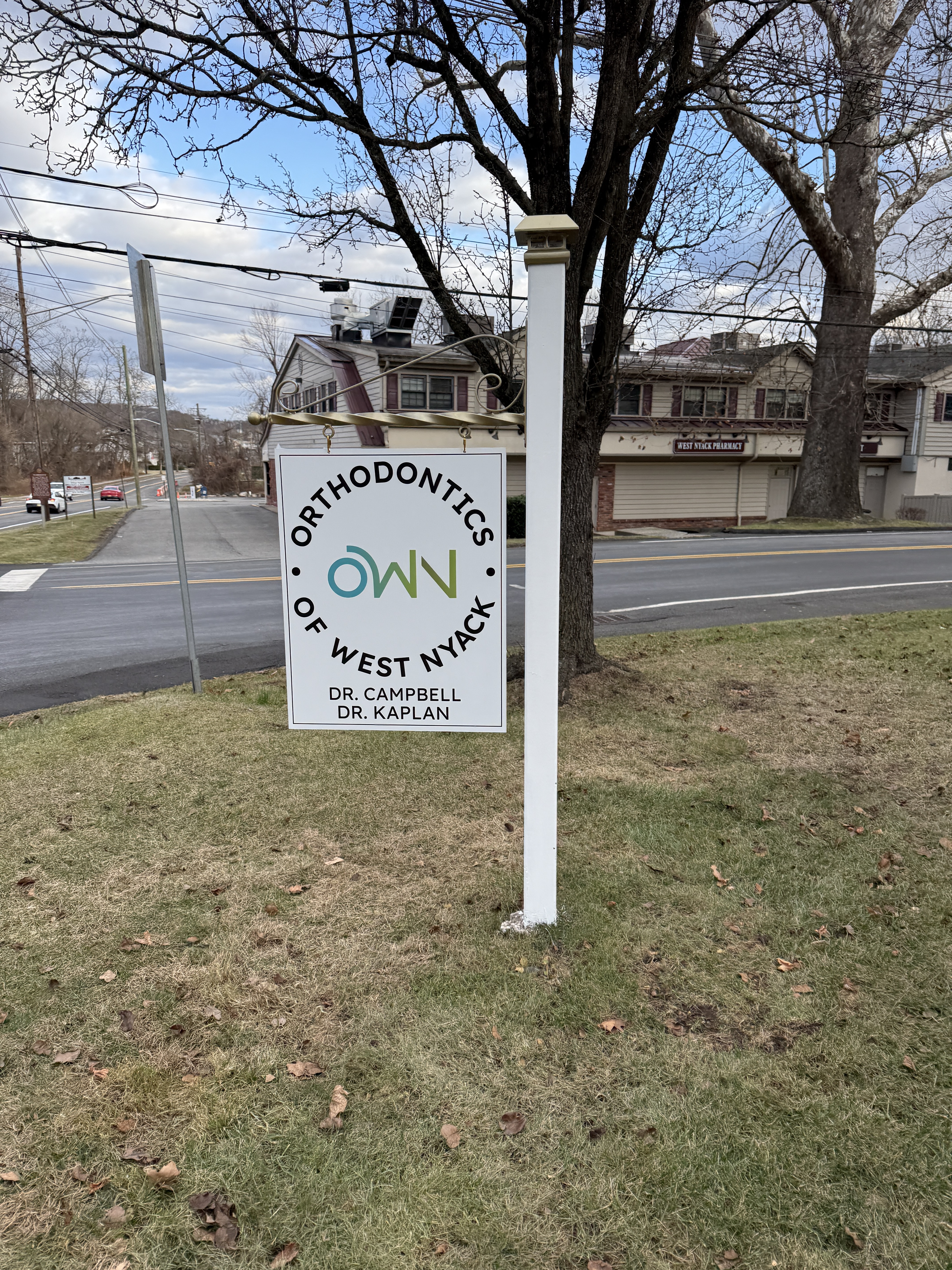 Choosing Durable Materials for Outdoor Signs | 99signs