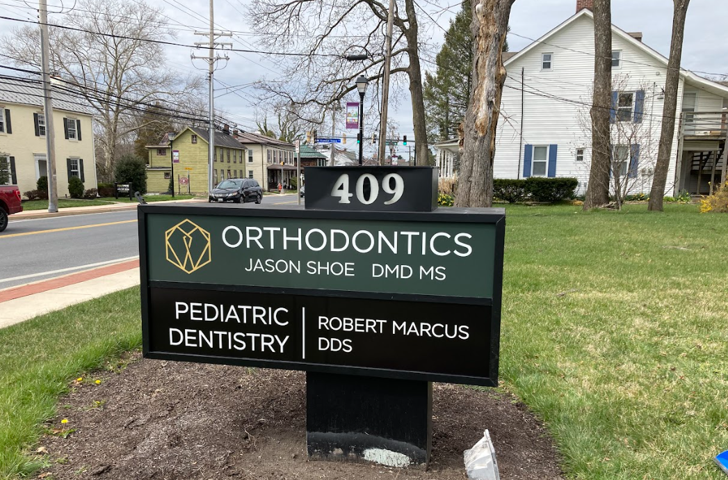 business signs outdoor by Baltimore Signsmiths